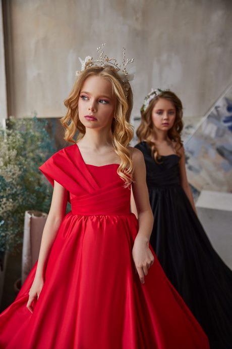 Meisjes rode jurken