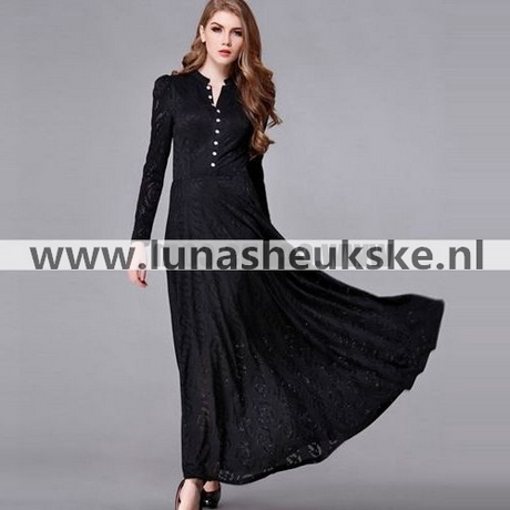 Zwarte lange jurk met kant