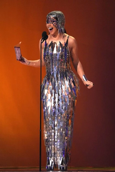 Cardi B dress Grammy ' s 2023