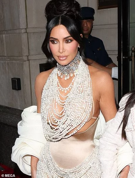 Kim kardashian met gala jurk 2023