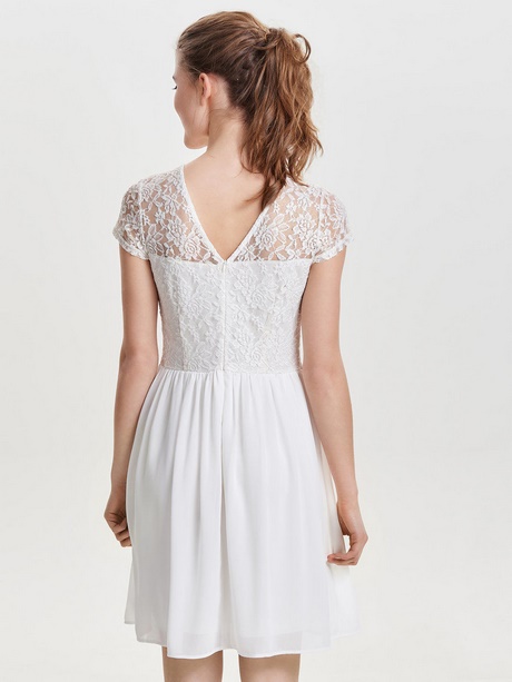 Korte witte kanten jurk