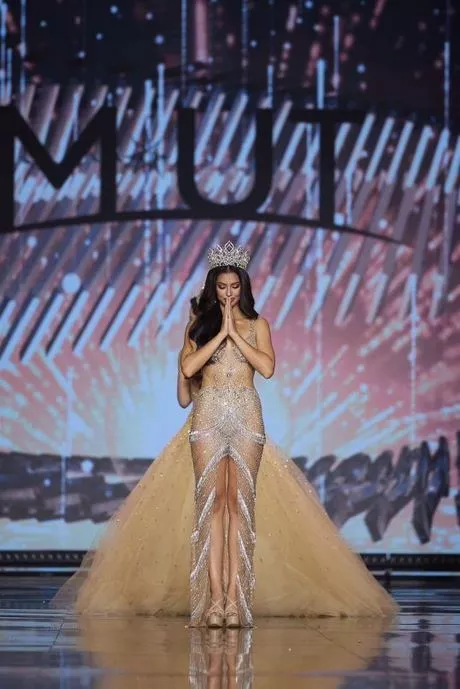 Miss universe thailand 2024 avondjurk