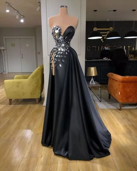 Zwarte homecoming jurken 2024