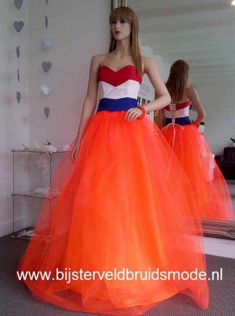 Oranje trouwjurk