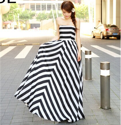 Zwart wit gestreepte lange jurk