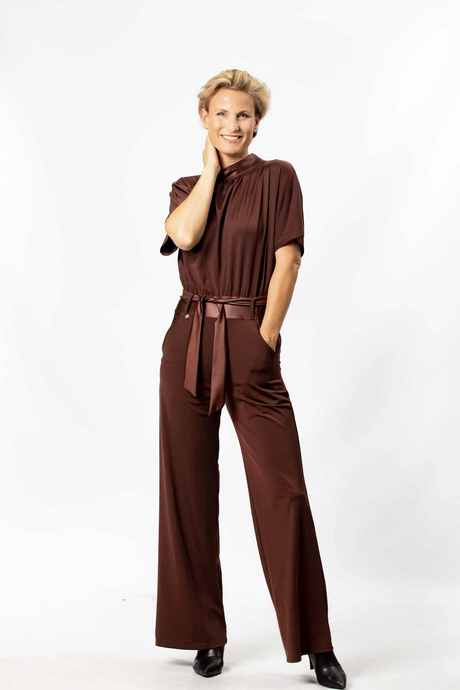 Jumpsuit zwart korte mouw