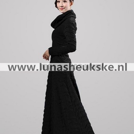Lange zwarte gebreide jurk