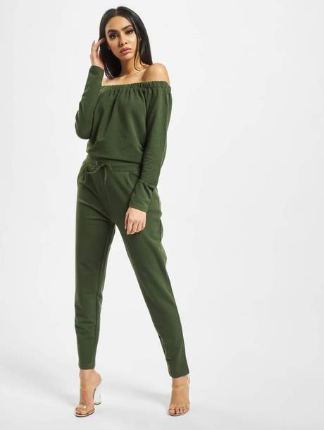 Welke schoenen onder jumpsuit