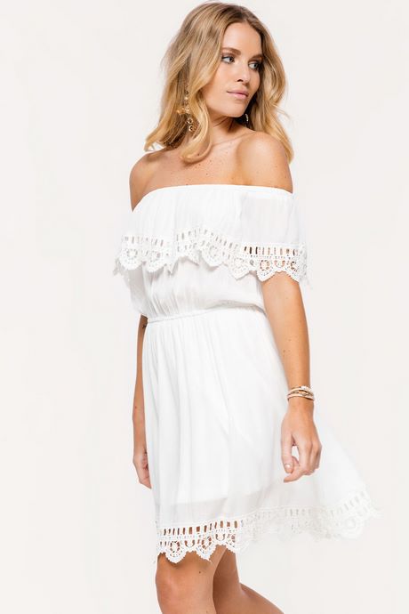 Witte jurk off shoulder