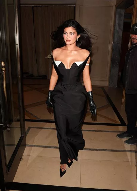 Kylie jenner 2023 outfits