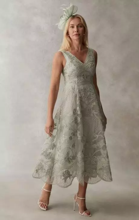 Trendy moeder van de bruid jurken 2023