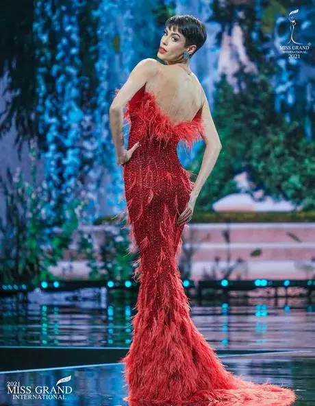 Miss universe 2024 lange jurk